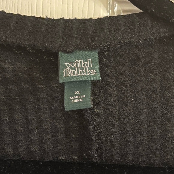 Wild Fable boxy fit waffle knit v-neck button down cardigan - Picture 8 of 11